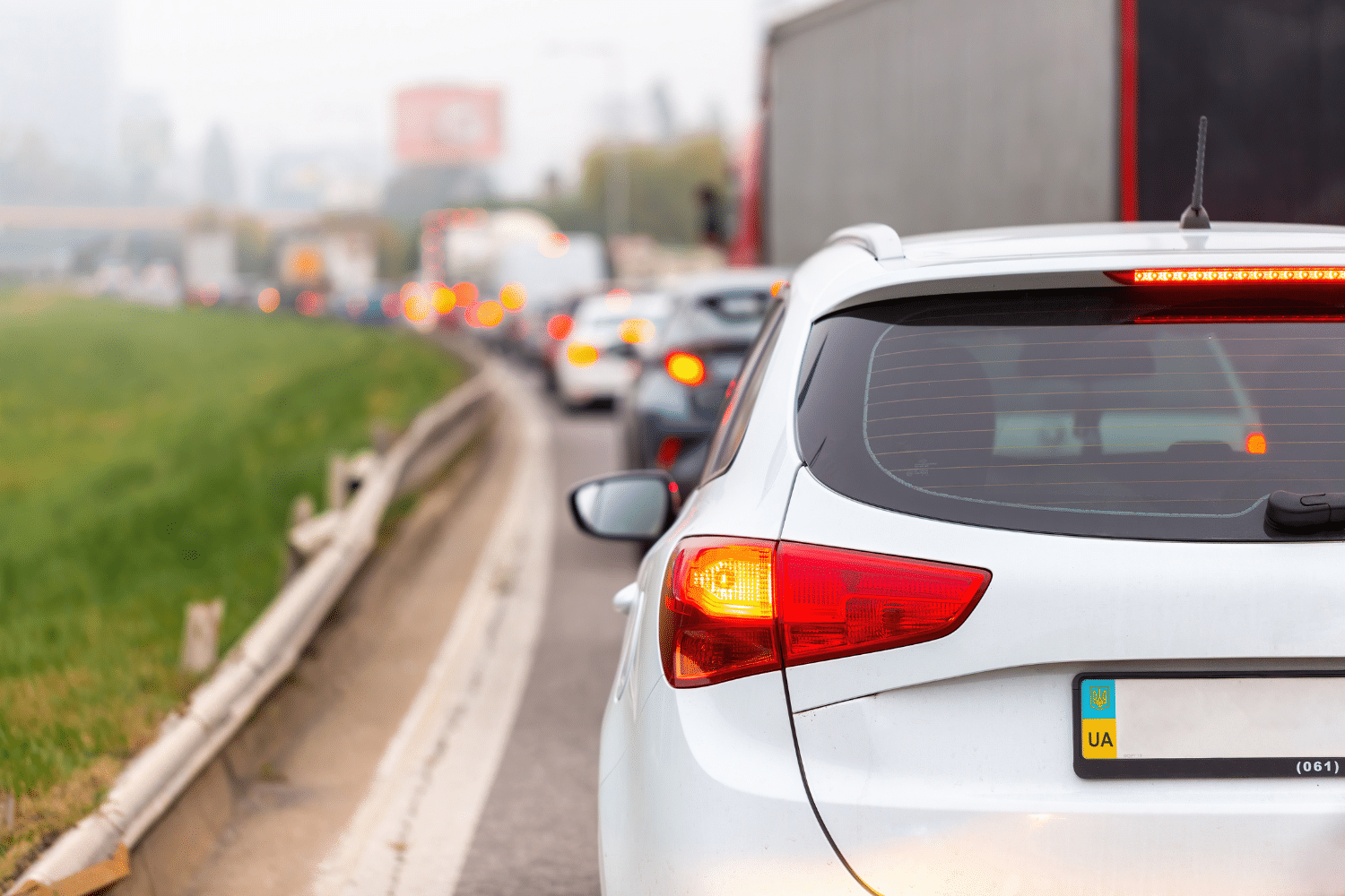 Traffic jam on a Fort Lauderdale road with cars closely lined up